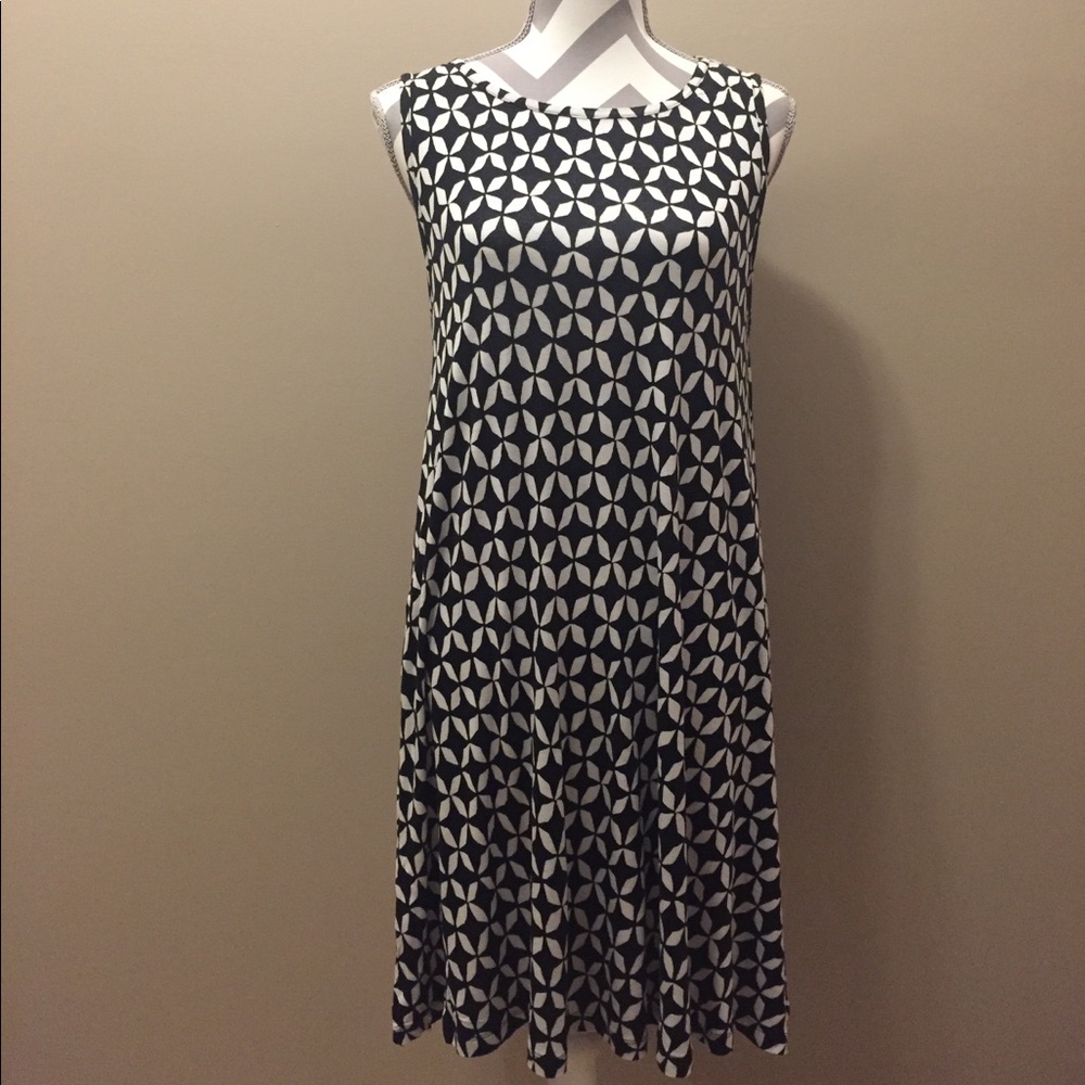 SOLD Ladies Loft Outlet Sleeveless Dress